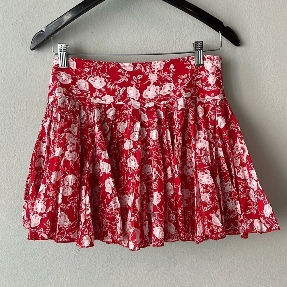 RAGA Anthropologie Floral Cotton Mini Skirt in Red & White Size Small NWT!